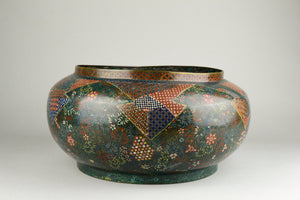 Kaji Tsunekichi's Cloisonné Planter