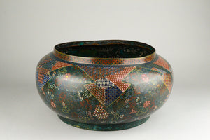 Kaji Tsunekichi's Cloisonné Planter