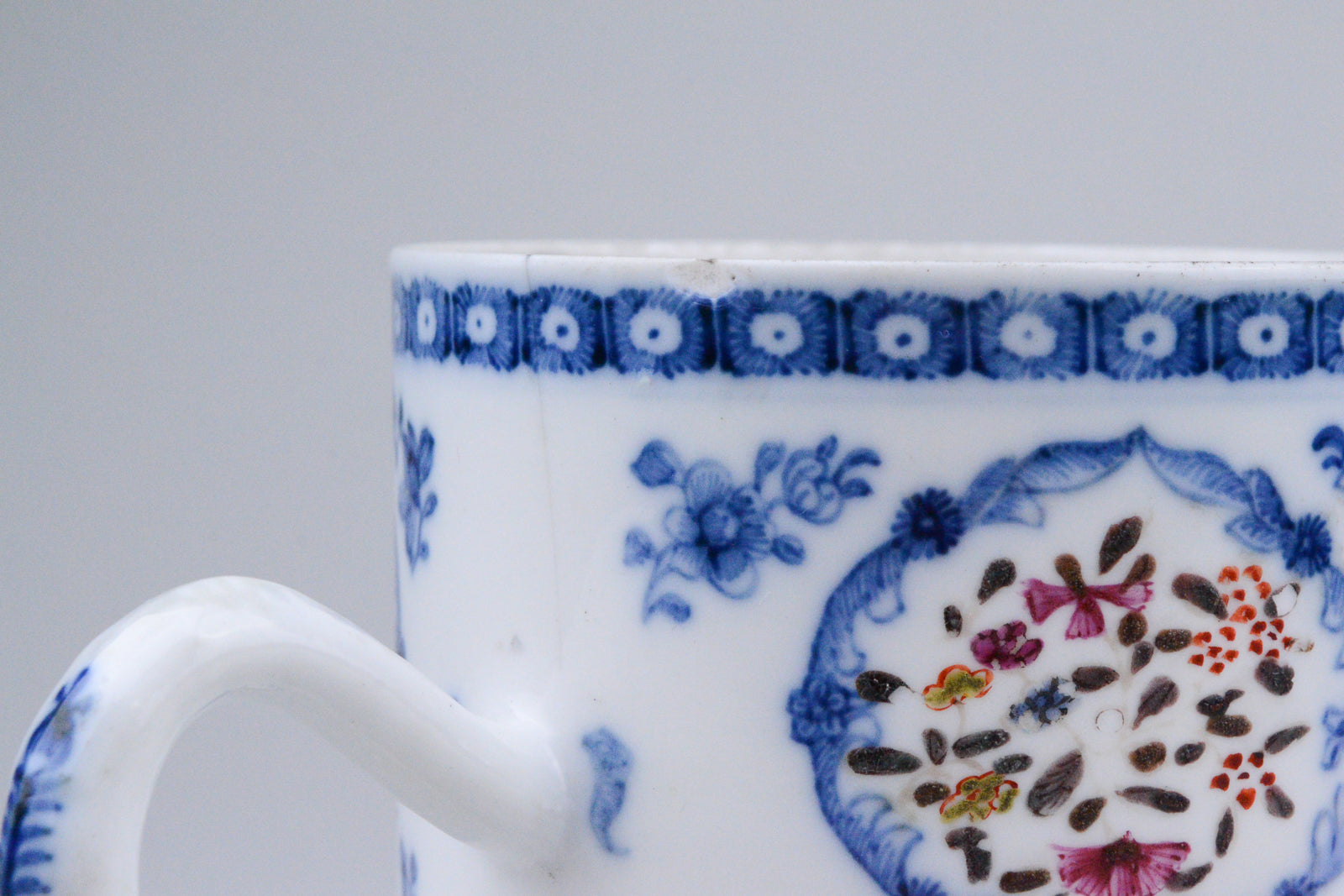 18th C. Export Mandarin Mug